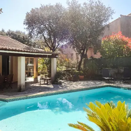 Cozy In With Swimming Pool Ferienhaus *